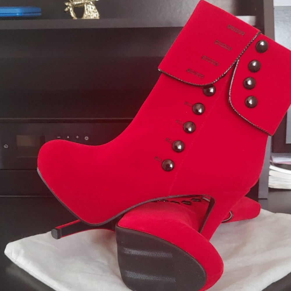Booties - Picture 3 of 4